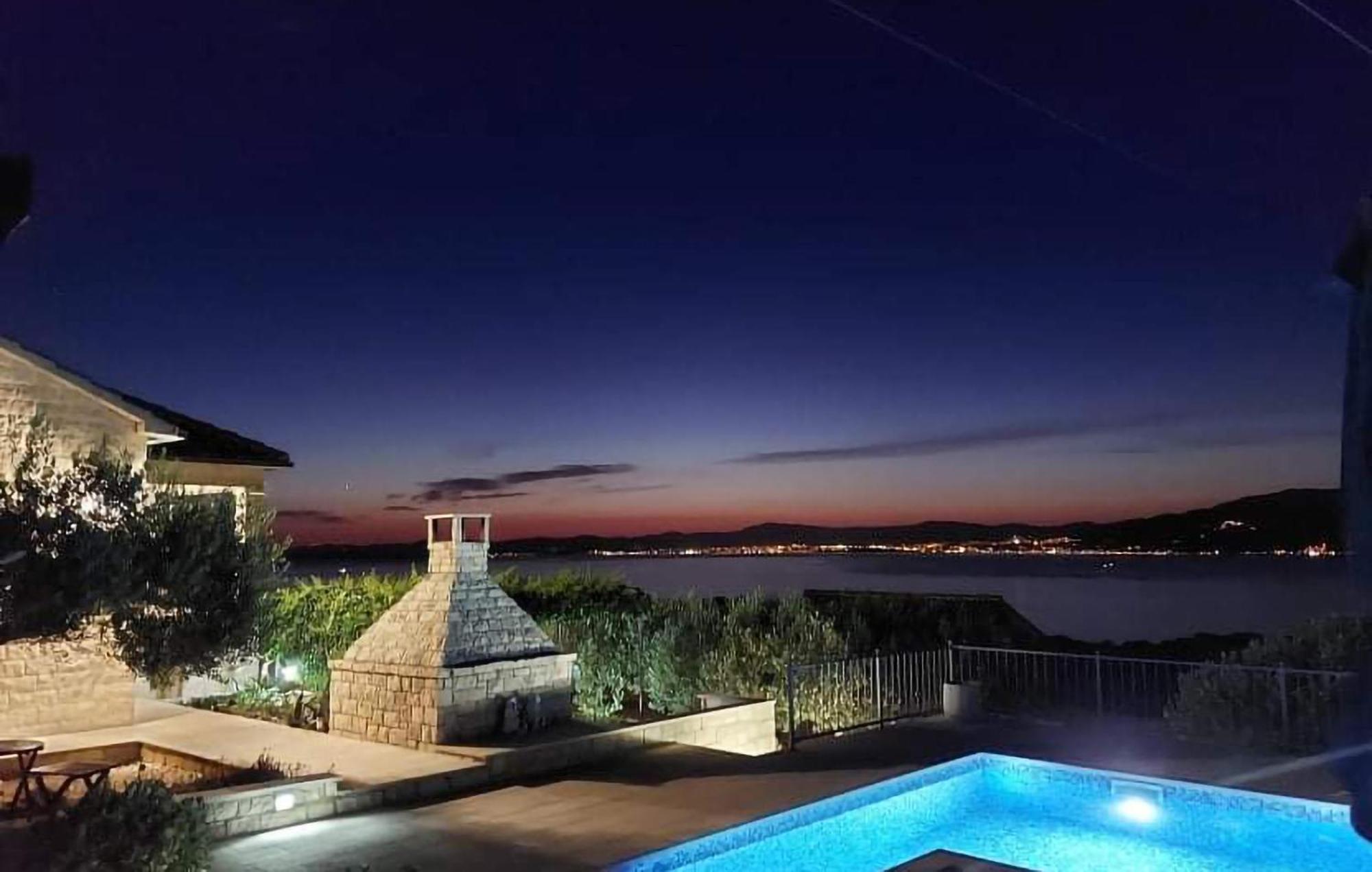 Pet Friendly Home In Postira With Wifi Bagian luar foto