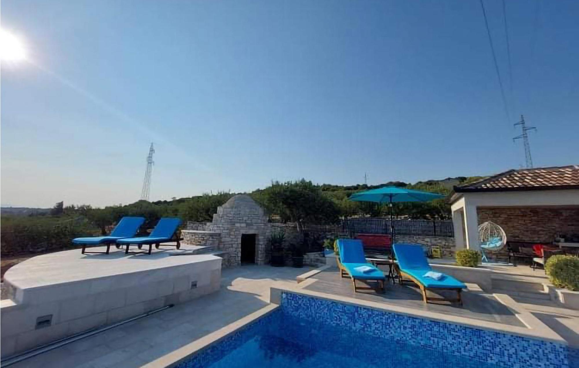 Pet Friendly Home In Postira With Wifi Bagian luar foto