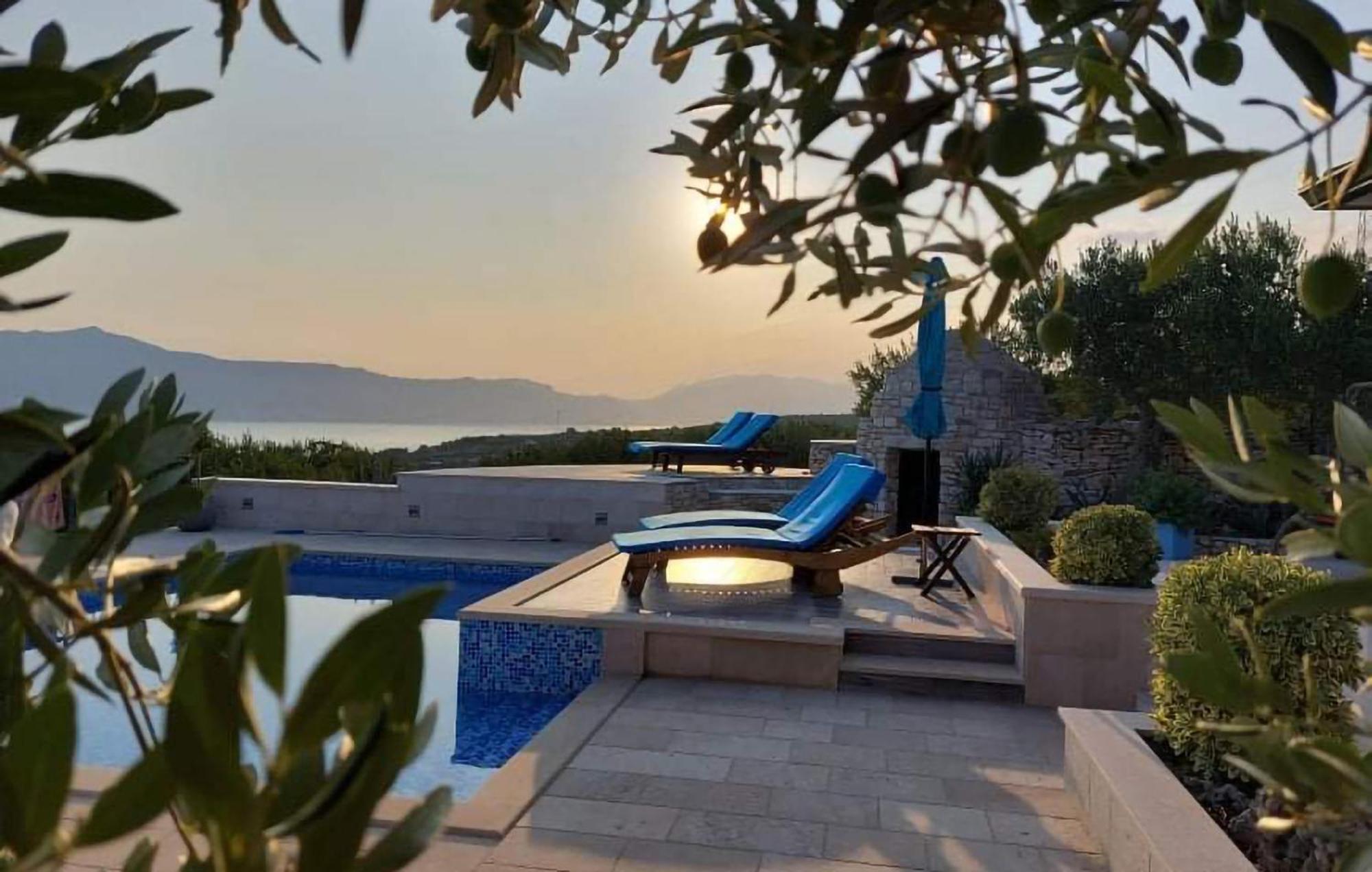Pet Friendly Home In Postira With Wifi Bagian luar foto