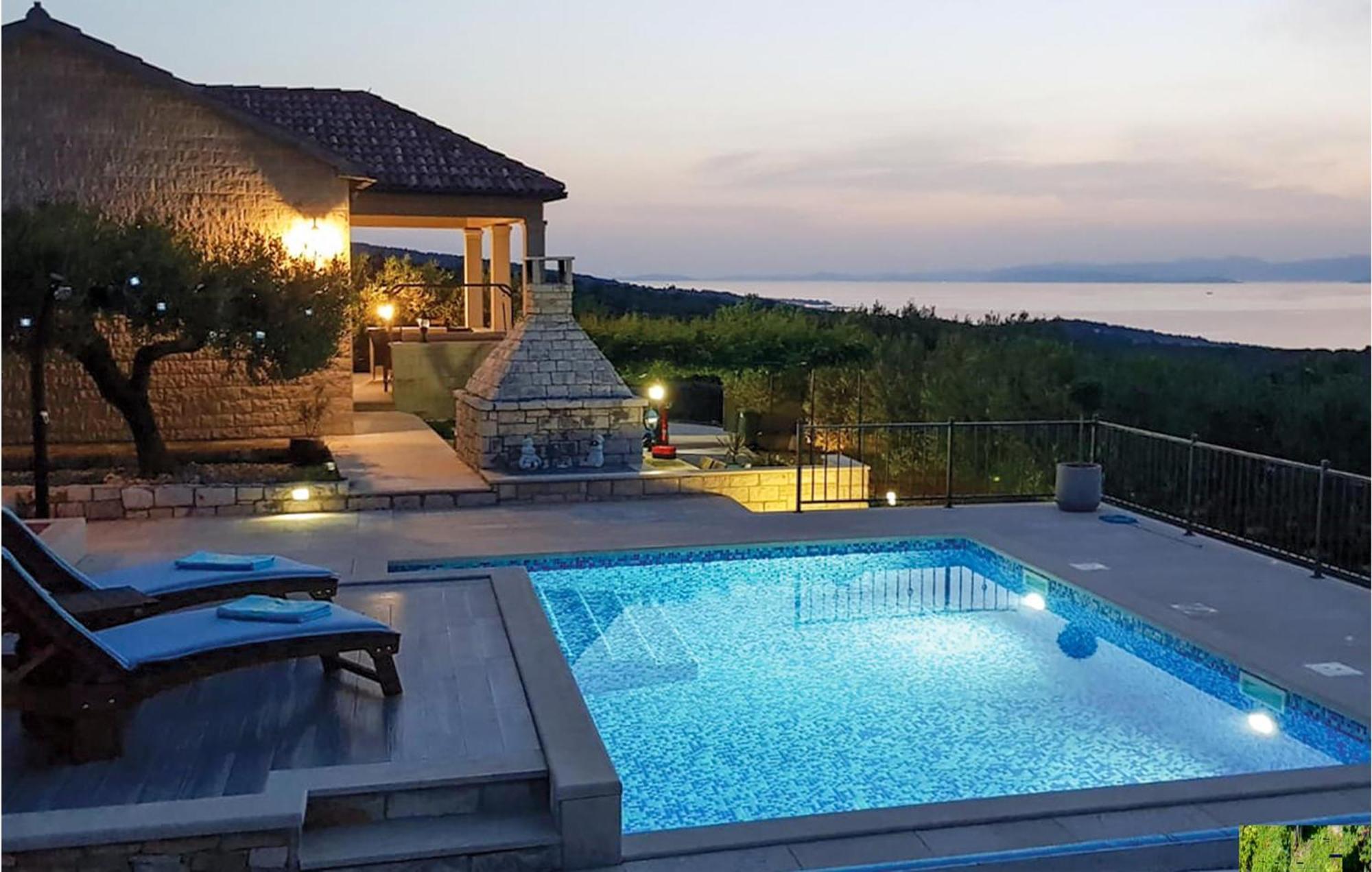 Pet Friendly Home In Postira With Wifi Bagian luar foto