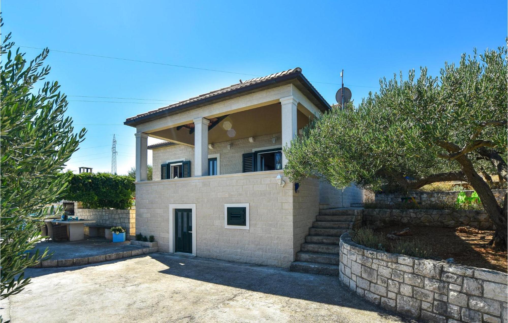 Pet Friendly Home In Postira With Wifi Bagian luar foto