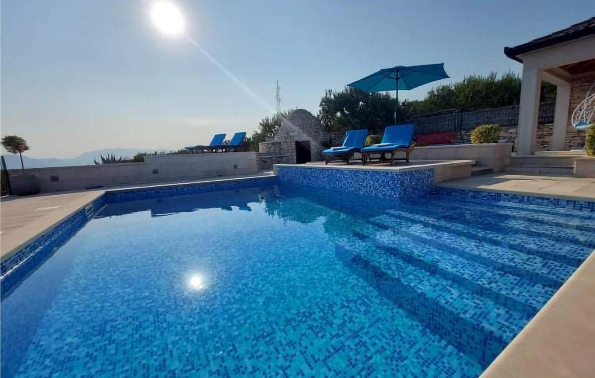 Pet Friendly Home In Postira With Wifi Bagian luar foto